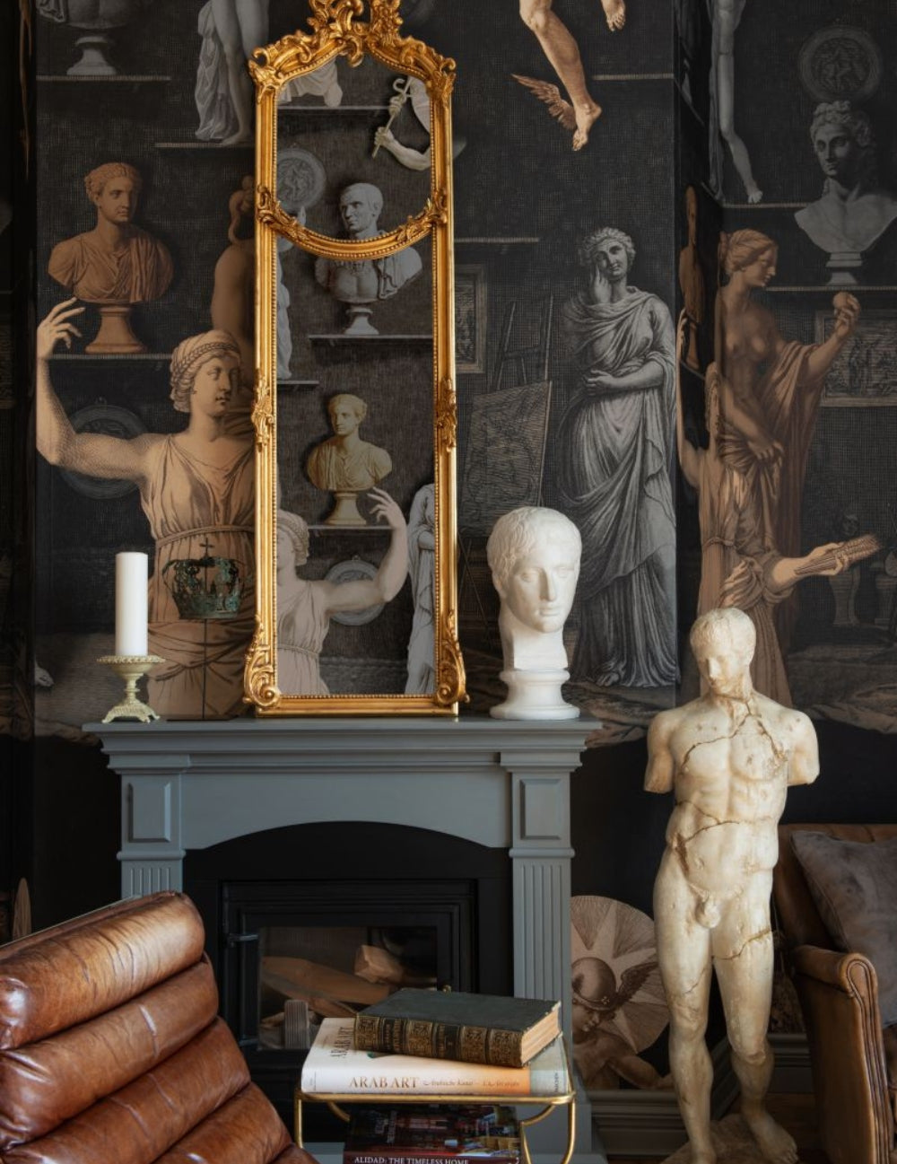 Statuary Chambers wallpaper