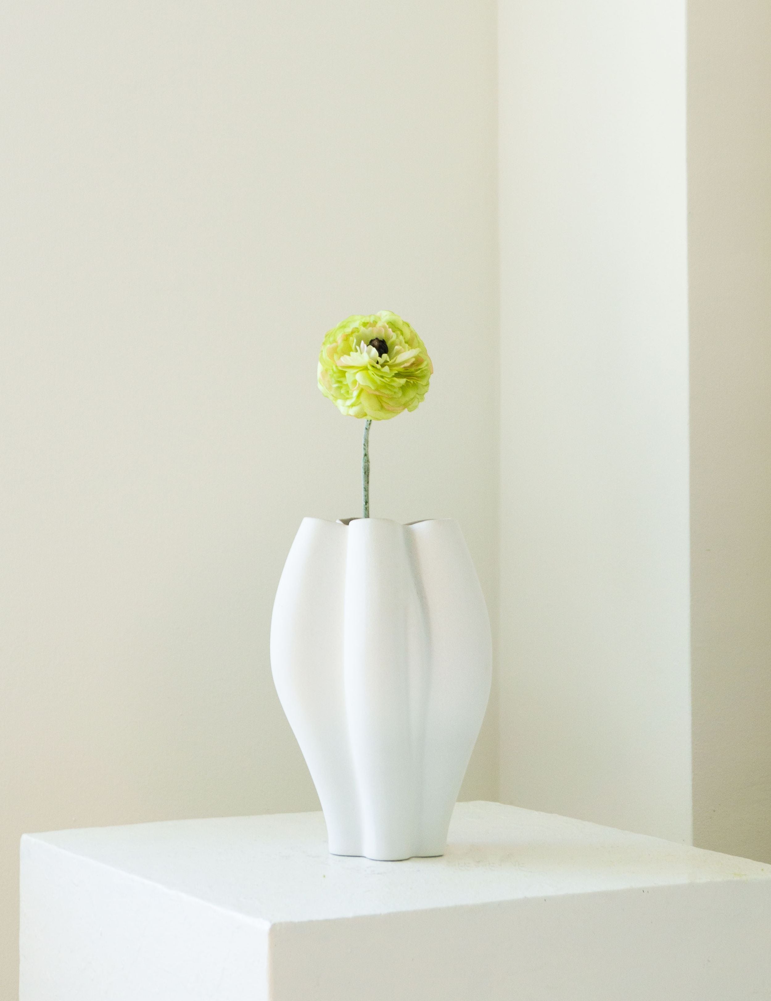 Kunstblume Ranunkel Hellgrün