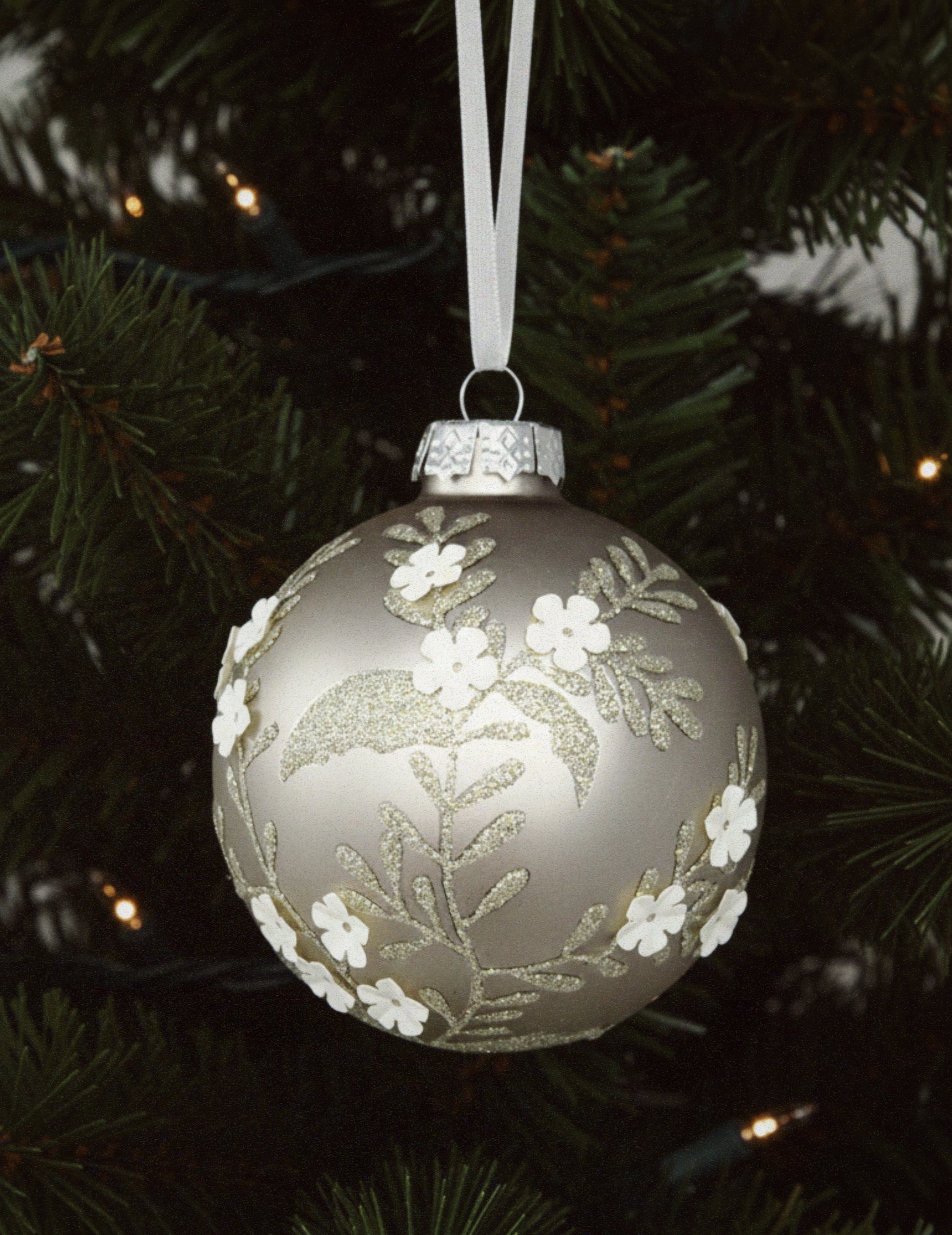 Weihnachtskugel aus Glas Champagner